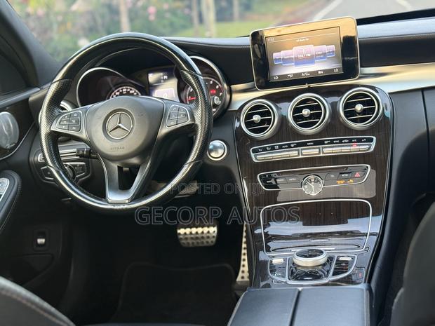 Mercedes-Benz C300 Sport 4Matic Sedan AWD (2.0L 4cyl 7A) 2017 Black