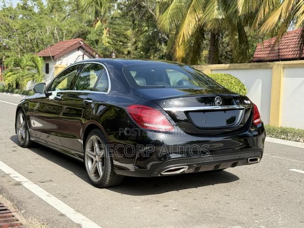 Mercedes-Benz C300 Sport 4Matic Sedan AWD (2.0L 4cyl 7A) 2017 Black