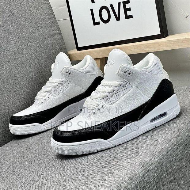 Air Jordan 3 X Fragment Design Retro Sp · Photo 3
