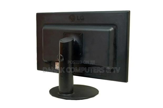 LG 24-Inch Widescreen LCD Monitor · Photo 4