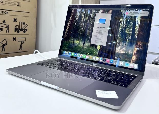 Laptop Apple MacBook Pro 2018 8GB Intel Core I5 SSD 256GB photo 3