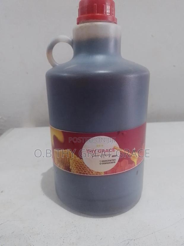 2.5 Litres Raw Organic Honey in Accra · Photo 3