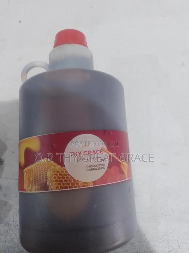 2.5 Litres Raw Organic Honey in Accra · Photo 4