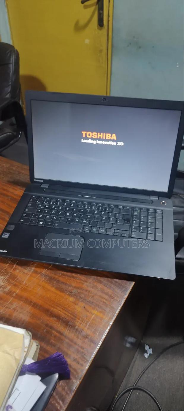 Laptop Toshiba Satellite C70D 4GB AMD HDD 500GB photo 3