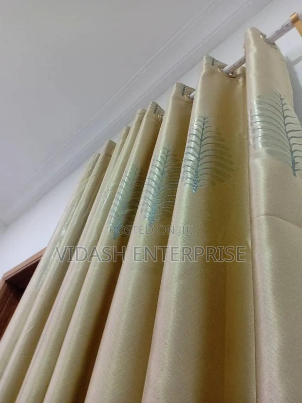 Curtains Shade( Width 4.5 Feet / Length 8.5 Feet) · Photo 2