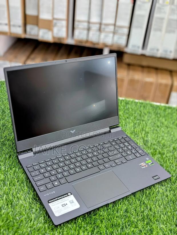 New Laptop HP Victus 15 16GB AMD Ryzen 5 SSD 512GB photo 2