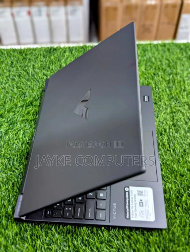 New Laptop HP Victus 15 16GB AMD Ryzen 5 SSD 512GB photo 4