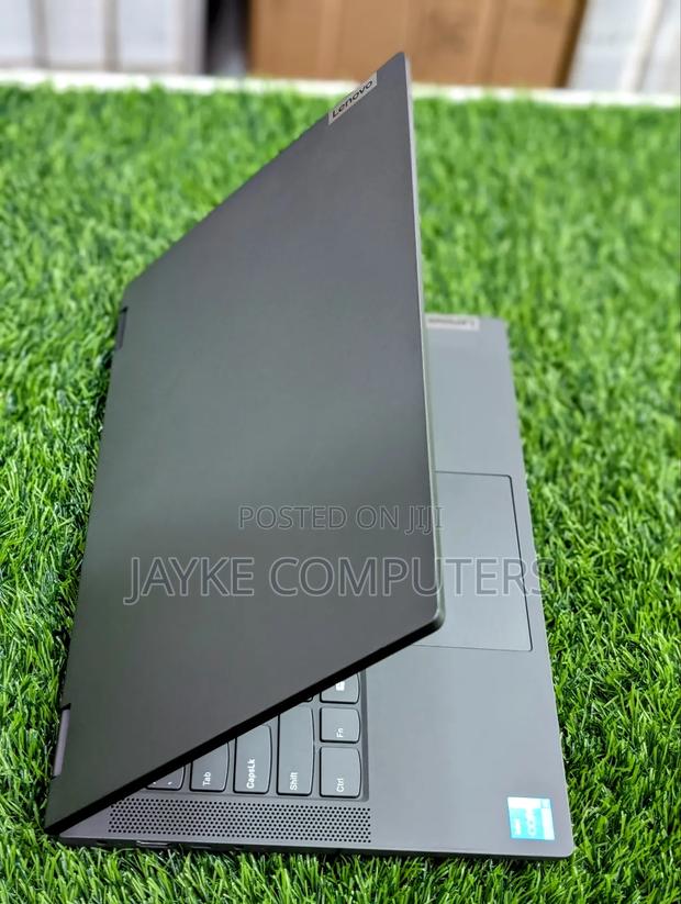 New Laptop Lenovo Flex 5 4GB Intel Core I3 SSD 256GB photo 3
