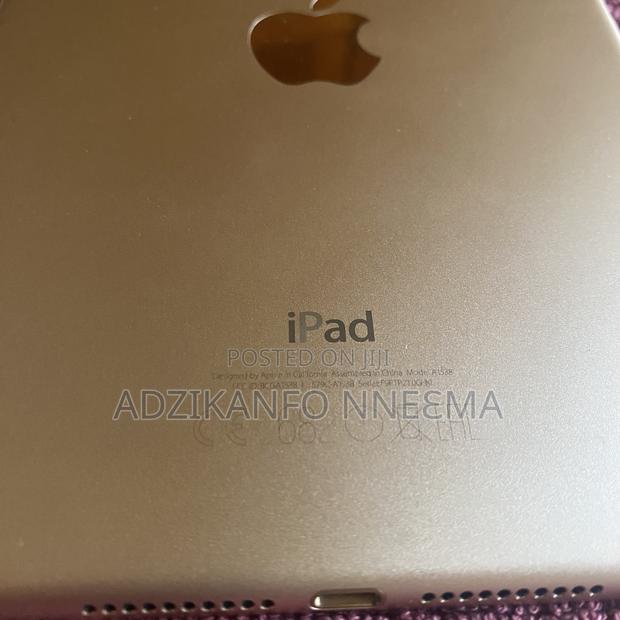 Apple iPad mini 4 128 GB White photo 3