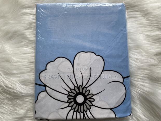 Double Size Bedsheet With 2 Pillow Case - Light Blue/White · Photo 4