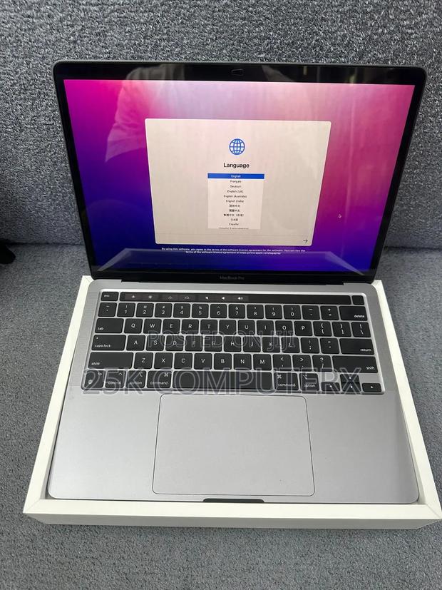 Laptop Apple MacBook Pro 2022 M2 8GB Apple M2 SSD 256GB