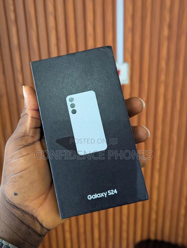 New Samsung Galaxy S24 128 GB