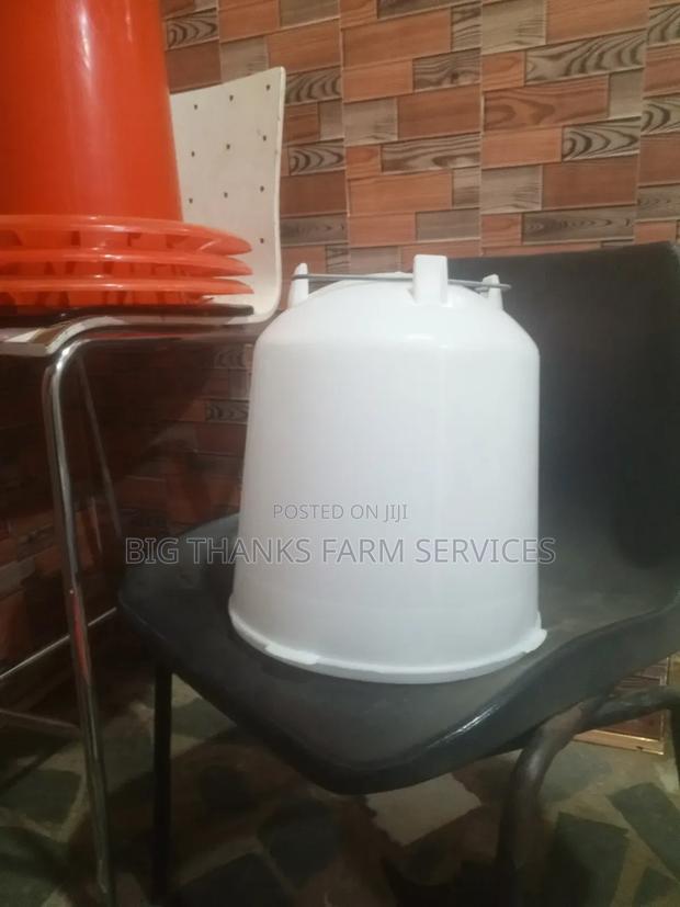 Poultry Feeders 3kg,6kg,10kg Etc · Photo 2