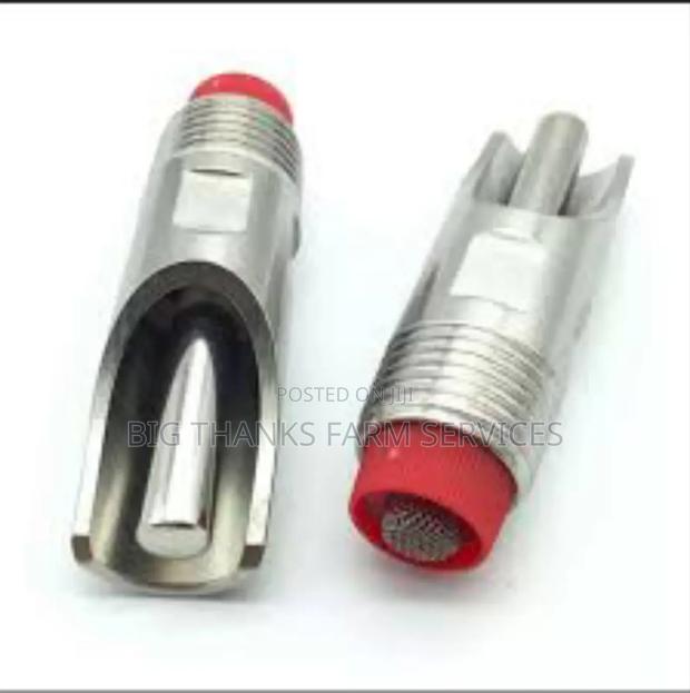 Pig Nipple Drinkers(Standard) · Photo 2