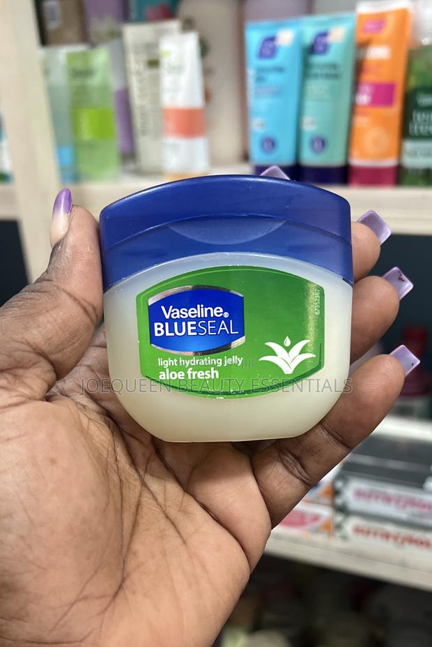 Vaseline Blue Seal Petroleum Jelly 100ml · Photo 3