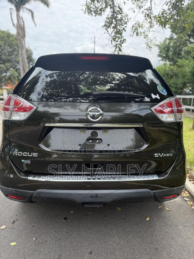 Nissan Rogue SV AWD 2016 Green photo 8