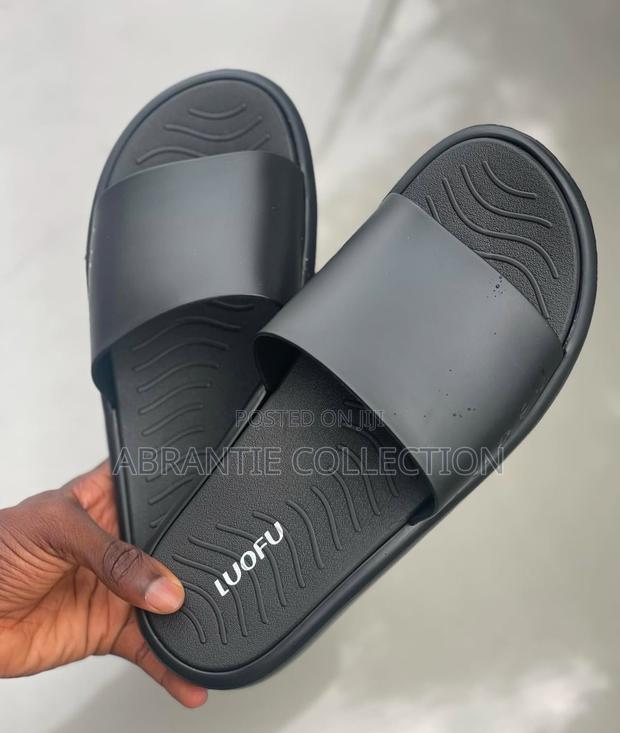 Authentic Luofu All Black Slides · Photo 4