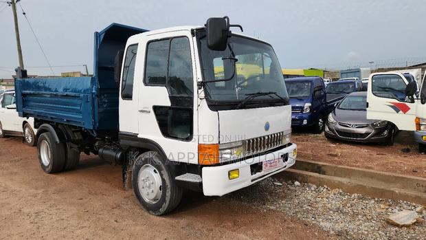 Kia Rhino Tiper Truck photo 2