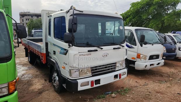 Hyundia 5 Tons Truck photo 3