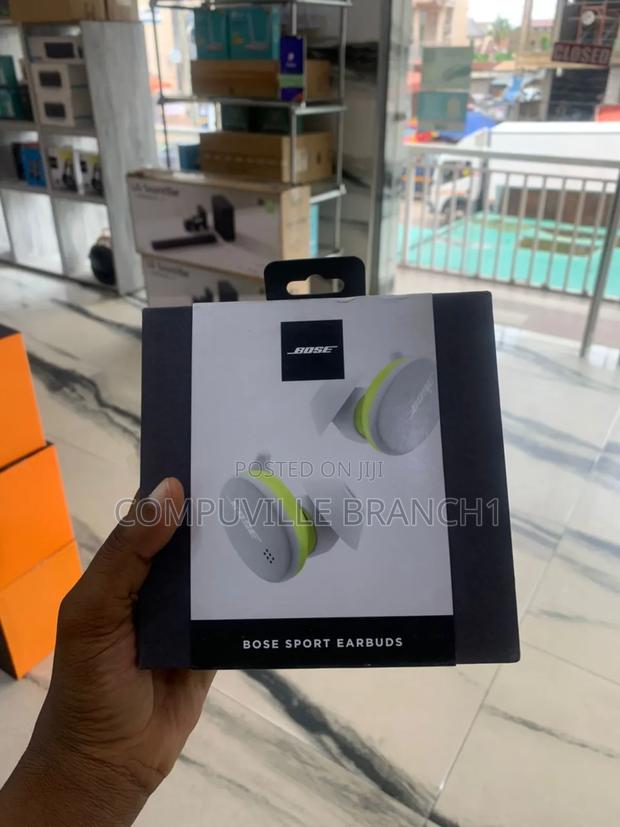 Bose Sport Earbuds · Photo 4