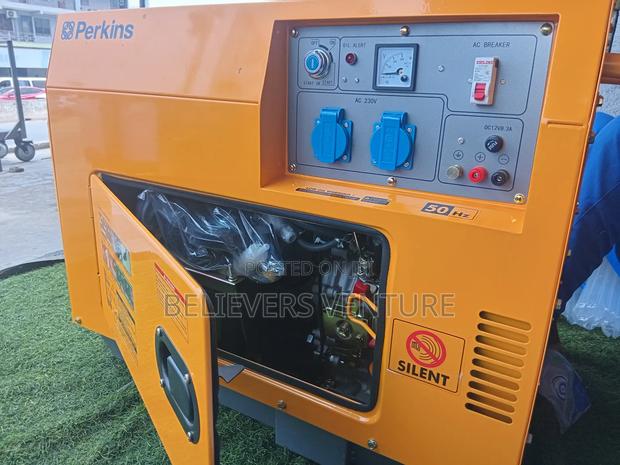 Exquisite Single Phase Yellow Generator Perkins Generator · Photo 1