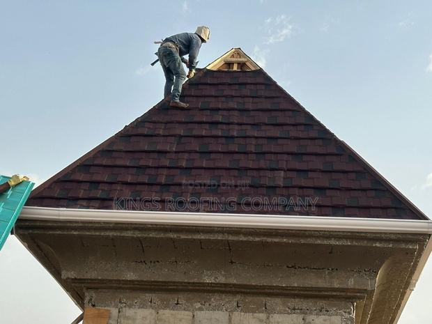 Well Decorated Shingles Project by Kings Roofing · Photo 4