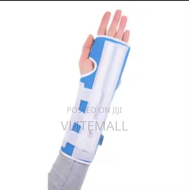 Wrist Brace (Universal) · Photo 4