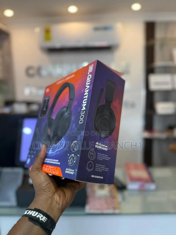 JBL Quantum 300 Gaming Headphones · Photo 2