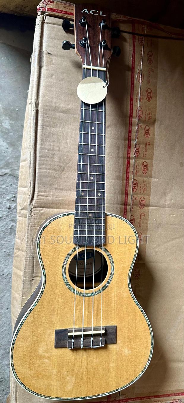 Acl Ukelele With Gig Bag · Photo 4