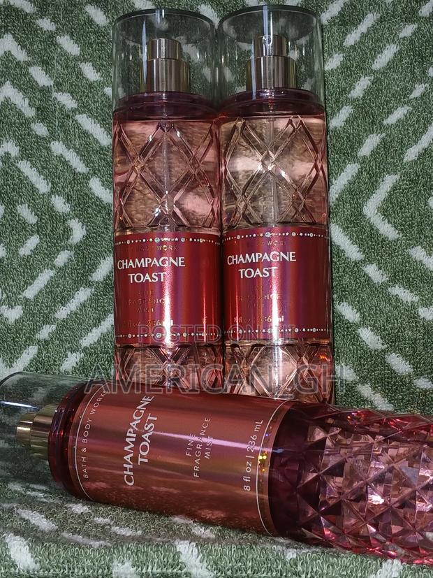 Bath and Body Works( Champagne Toast) Splash · Photo 2