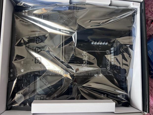Gigabyte Z790s Wifi Ddr4 Motherboard photo 2