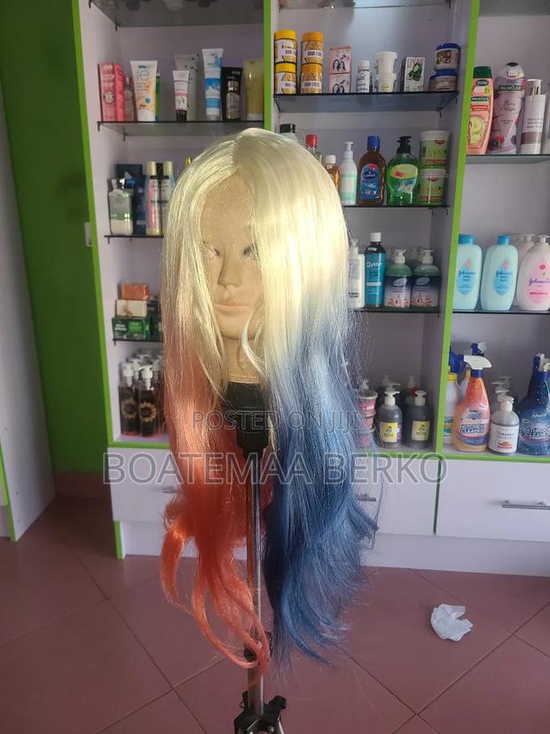Mixed Blonde Wig photo 4