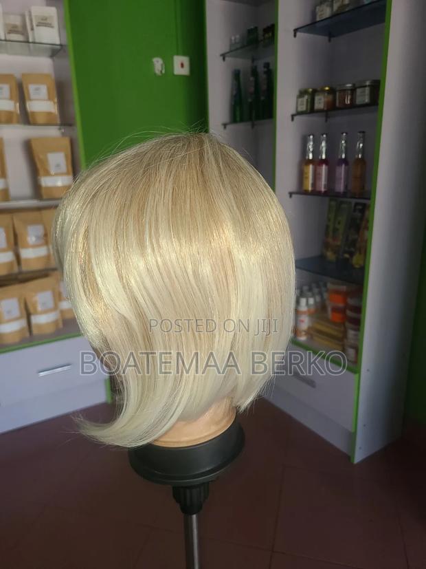 Bob French Cut Blonde Pixie Wig photo 4