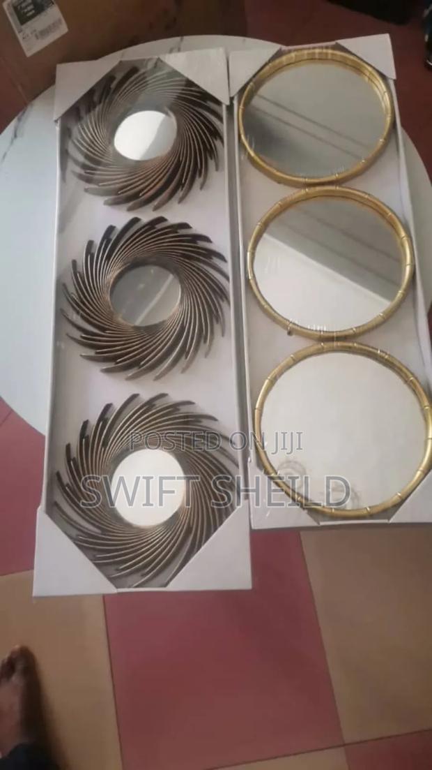 3 Set Decorative Mirror · Photo 3