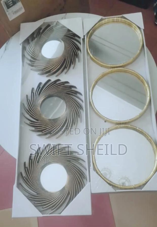 3 Set Decorative Mirror · Photo 4