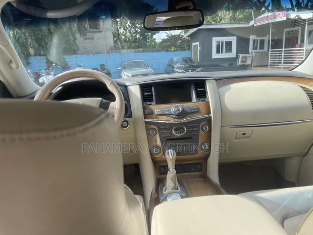 Infiniti QX56 2011 White