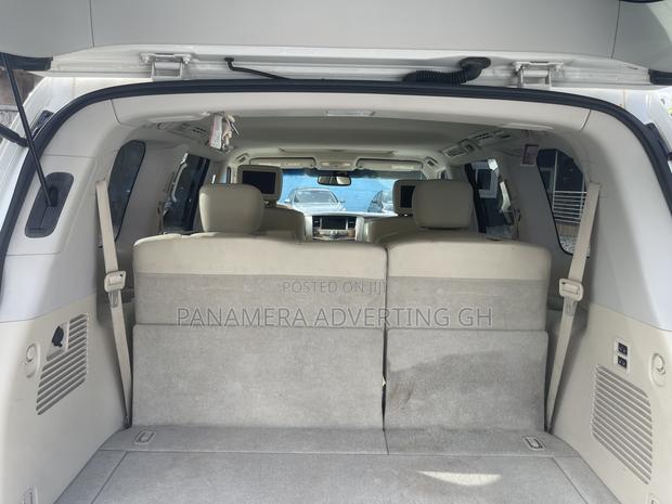 Infiniti QX56 2011 White