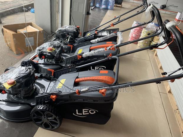 Lm46-2l (Np150) 4hp Lawn Mower · Photo 2