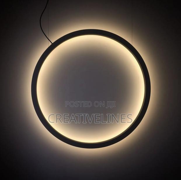 Mirror With 3d Lights · Photo 3