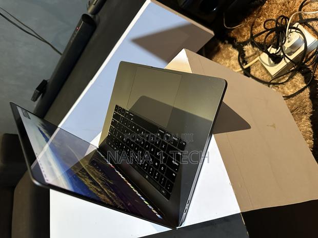 Laptop Apple MacBook 2018 16GB Intel Core I7 SSD 256GB photo 4