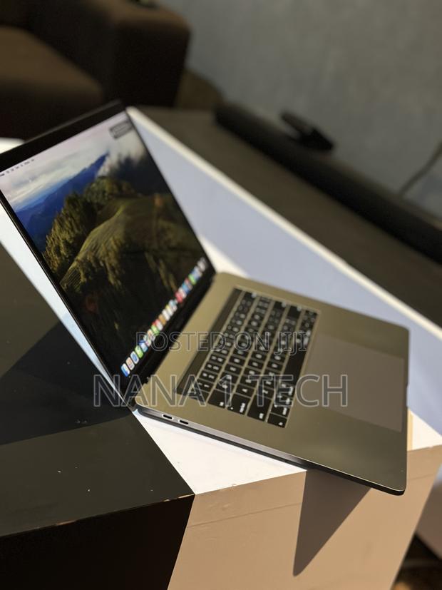 Laptop Apple MacBook 2018 16GB Intel Core I7 SSD 256GB photo 3