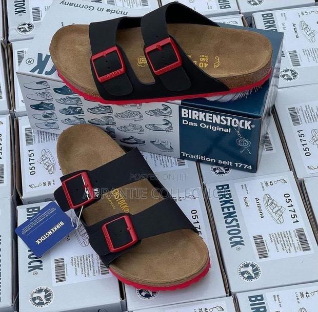 Authentic Birkenstock Arizona Slides Black/White · Photo 3