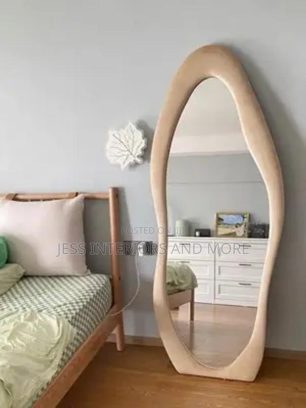 Mirror (180cm X 80cm) · Photo 4