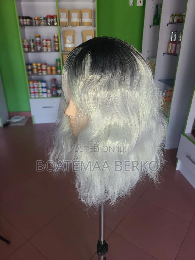 Grey Bodywave Wig photo 4