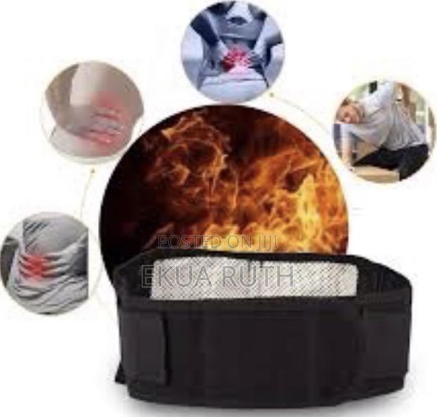 Self Heating Back Brace · Photo 1