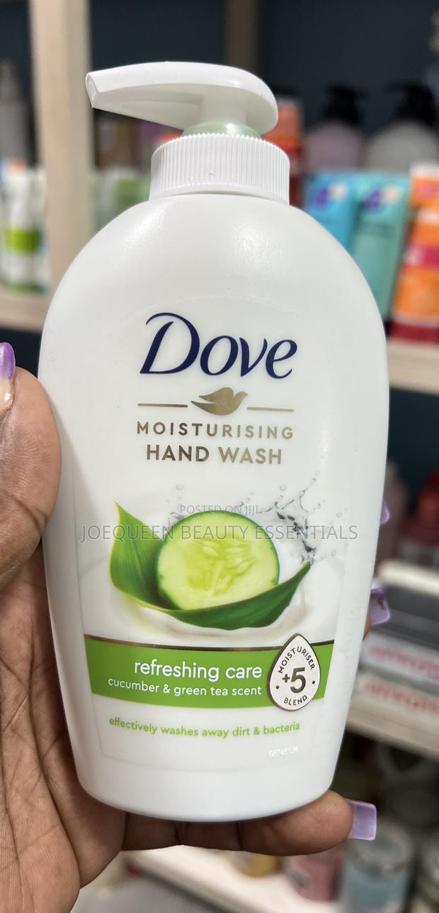 Dove Moisturizing Hand Wash · Photo 2