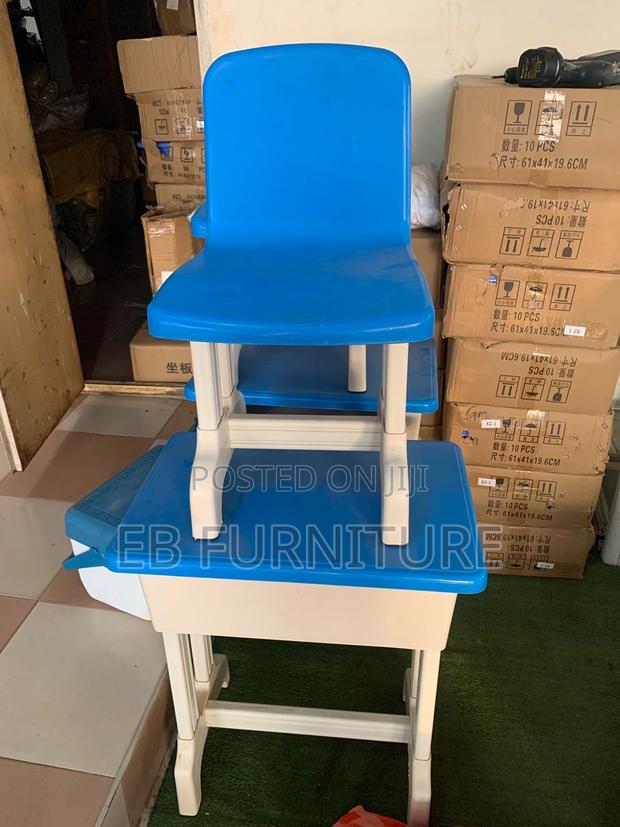 Children’S Study Table and Chair · Photo 3