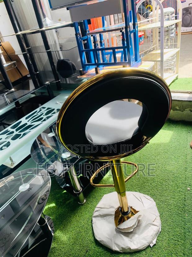 Adjustable Bar Chair · Photo 4