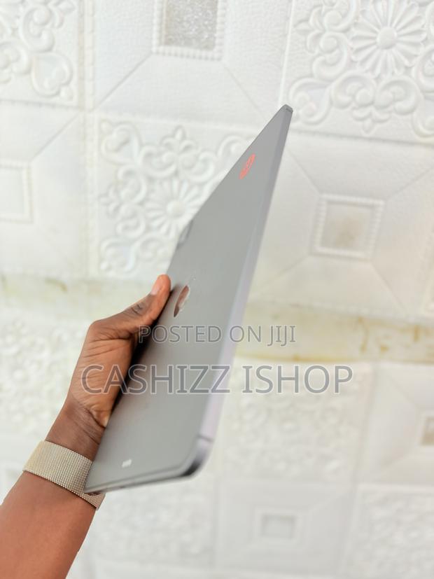 Apple iPad Pro 11 (2021) 128 GB Gray photo 6