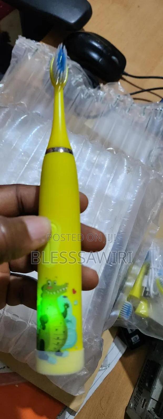 Rechargeable Electric Toothbrush for Kids photo 13
